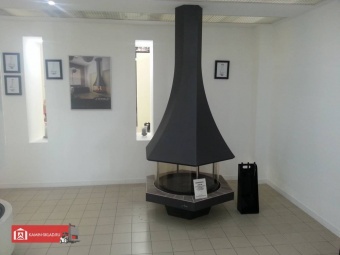 Дровяной камин EOLIA 907 центральный, со стеклом в Москве, Екатеринбурге, Краснодаре, Нижнем Новгороде